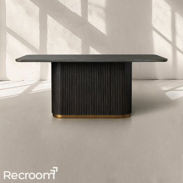 Finn Dining Table
