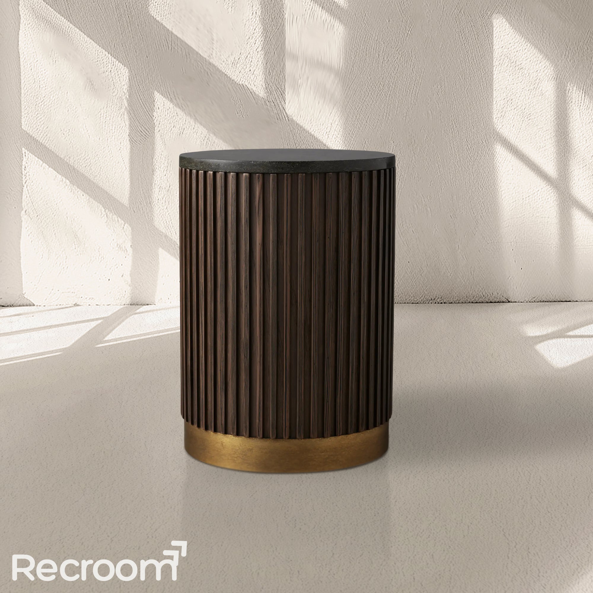 Finn Pedestal
