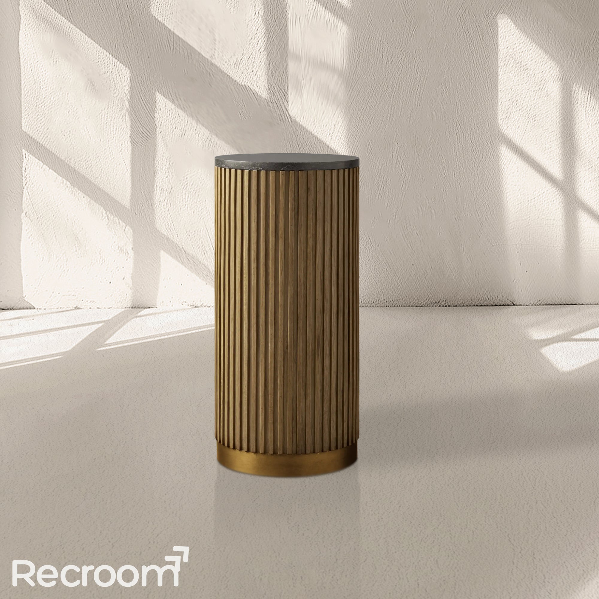 Finn Pedestal