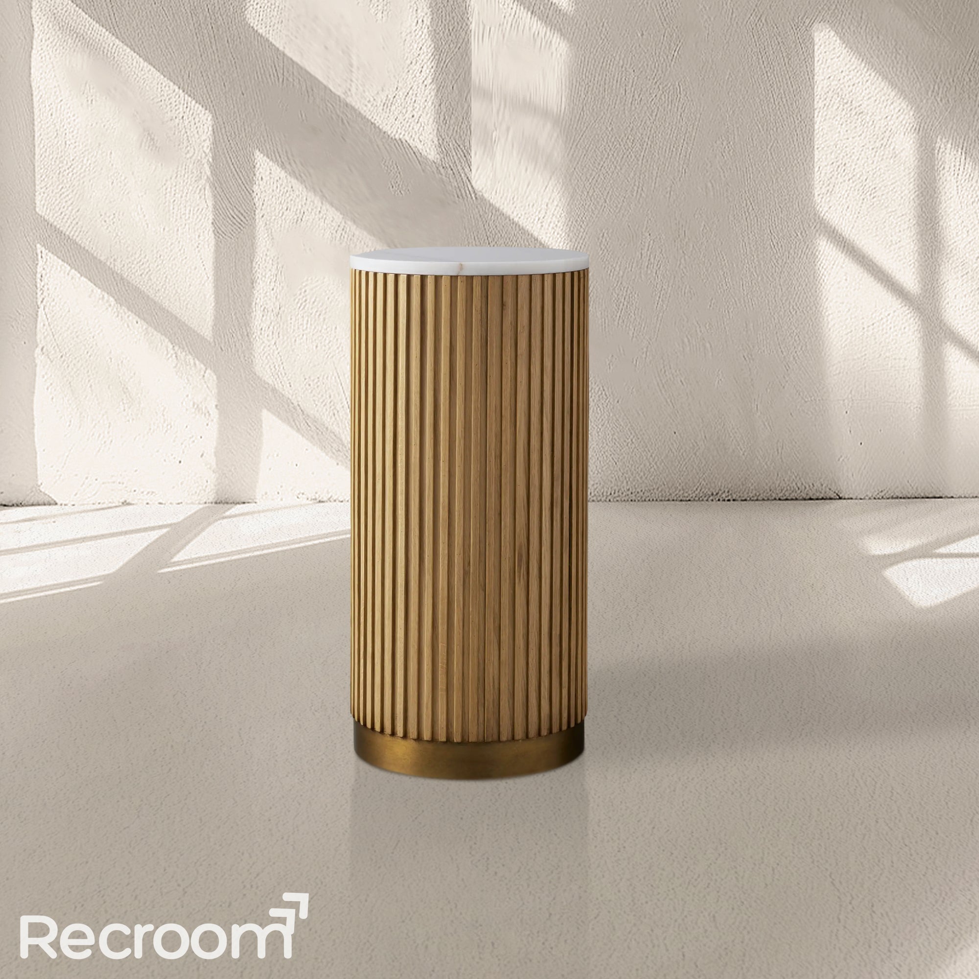 Finn Pedestal