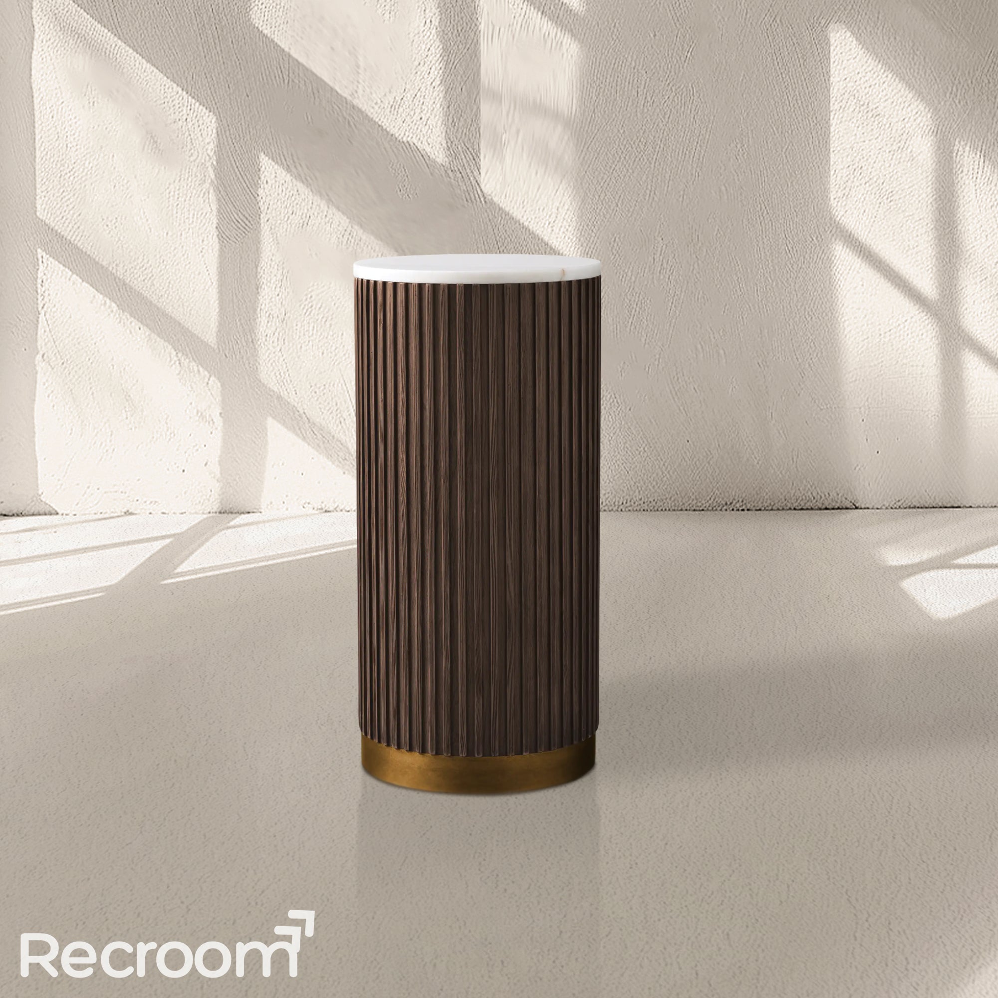 Finn Pedestal